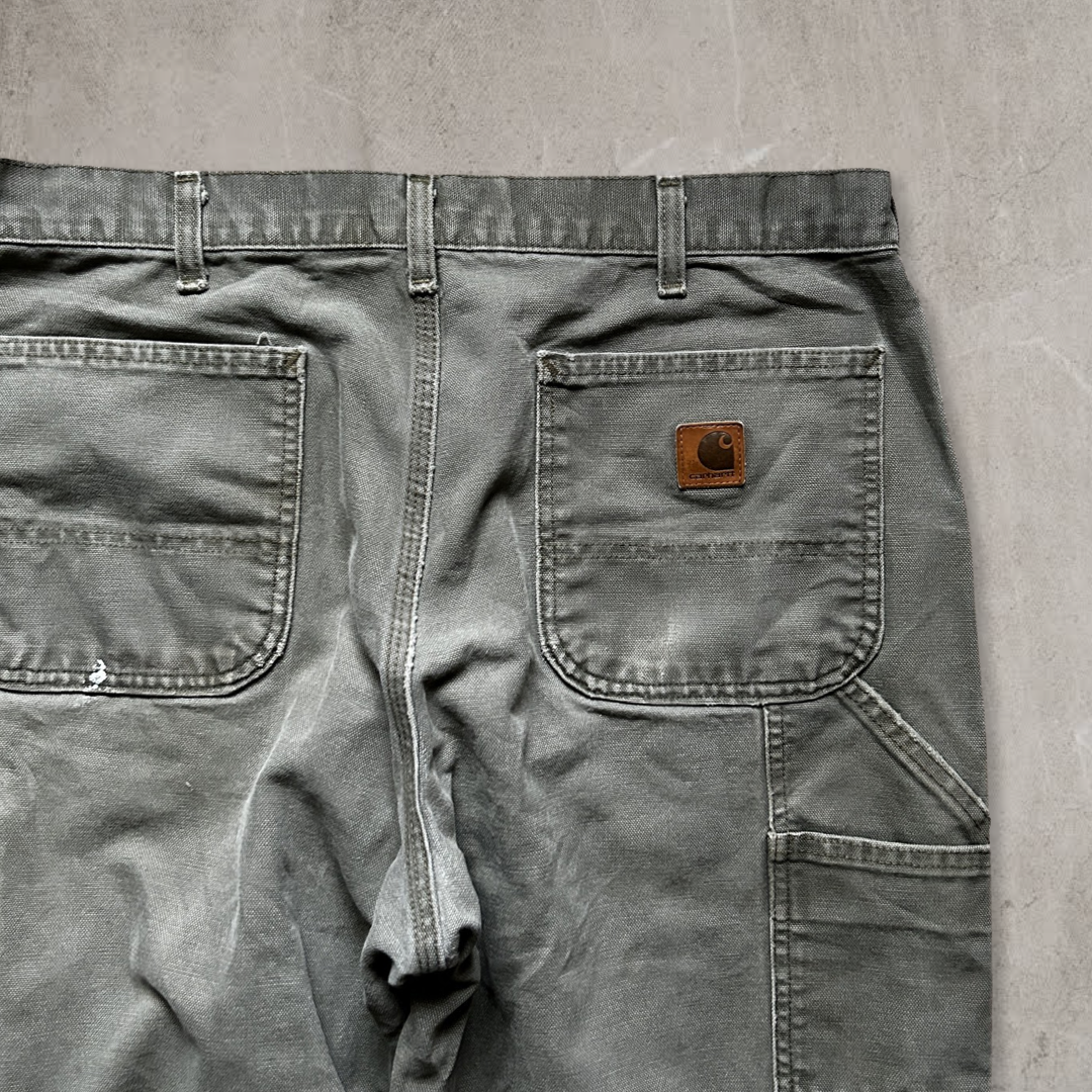 Faded Distressed Moss Green Carhartt Carpenter Pants 2000s (36x30)