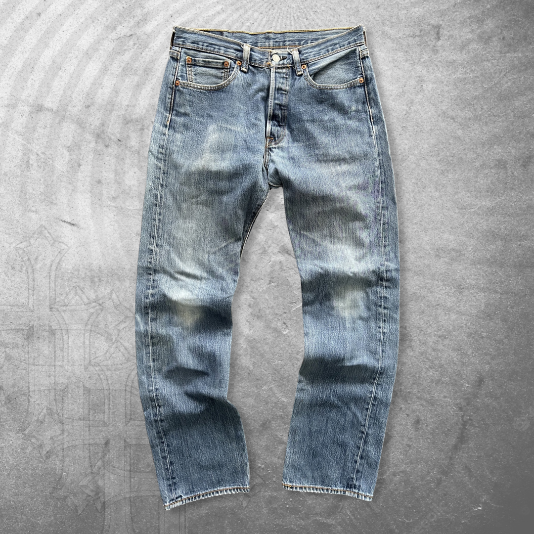 Faded Distressed Levi’s 501xx Jeans 2000s (30x30)