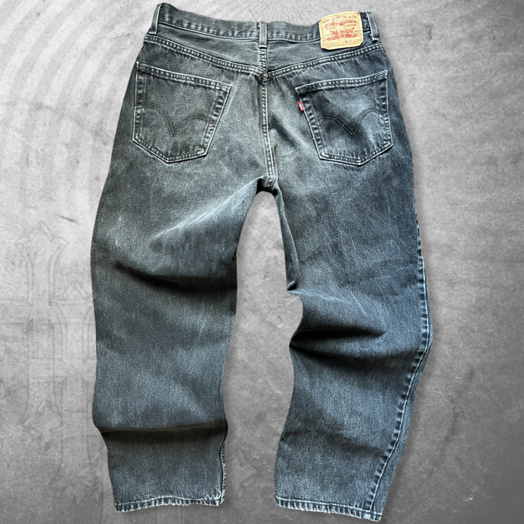 Black Levi’s 550x Jeans 2000s (32x28)