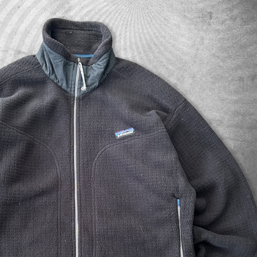 Black Patagonia Regulator Fleece Jacket 2000s (L)
