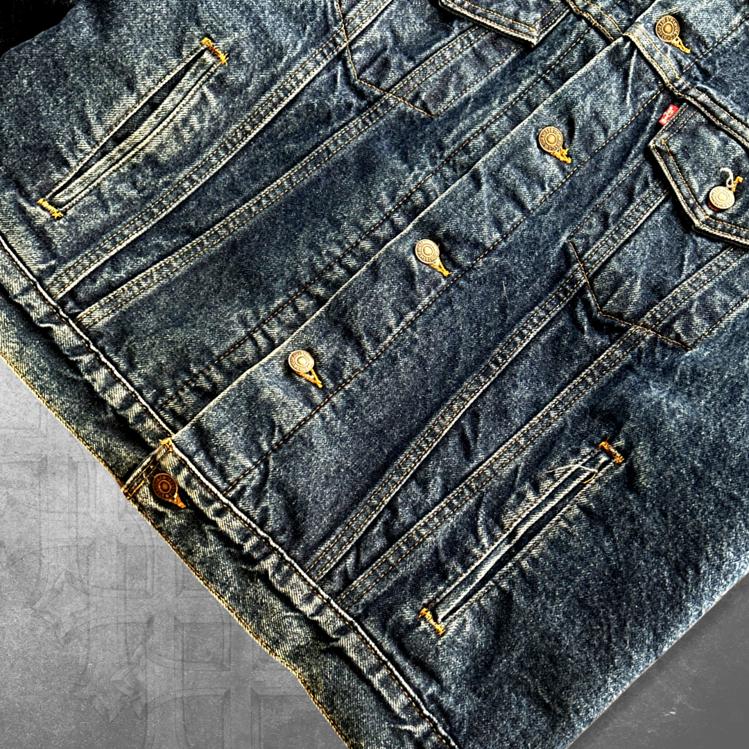 Denim Levi’s Trucker Jacket 1990s (L)