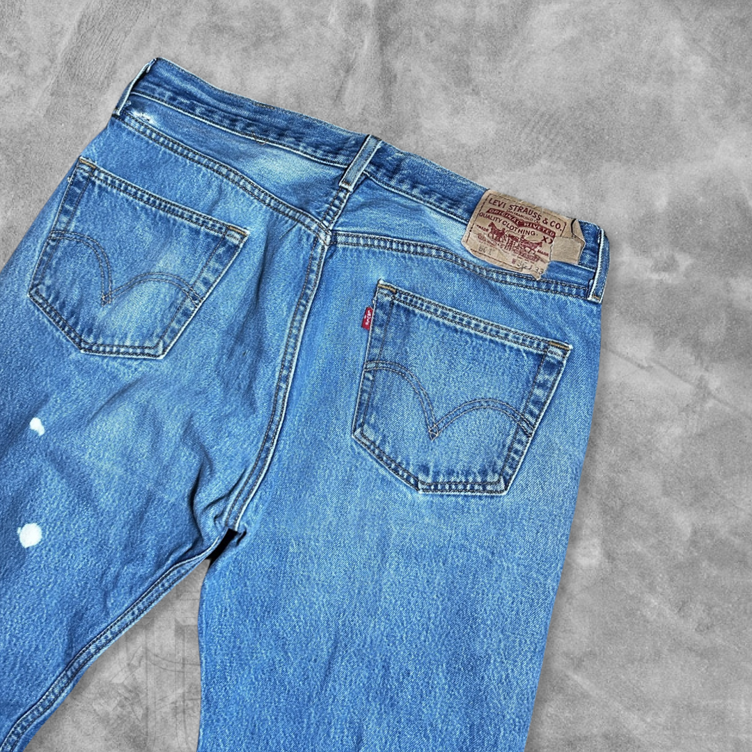 Faded Distressed Levi’s 501 Jeans 2000s (34x30)