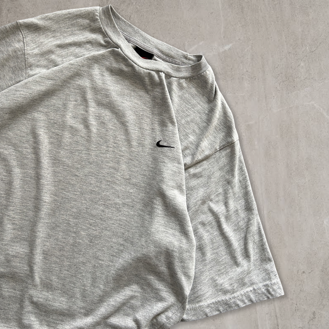 Grey Nike Essential Swoosh Shirt 1990s (M)