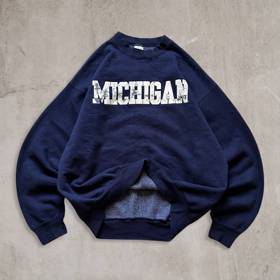 Navy Blue Michigan Heavyweight Sweatshirt 1990s (XL)