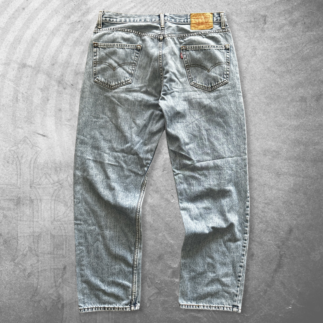 Faded Levi’s 550 Jeans 2000s (35x32)