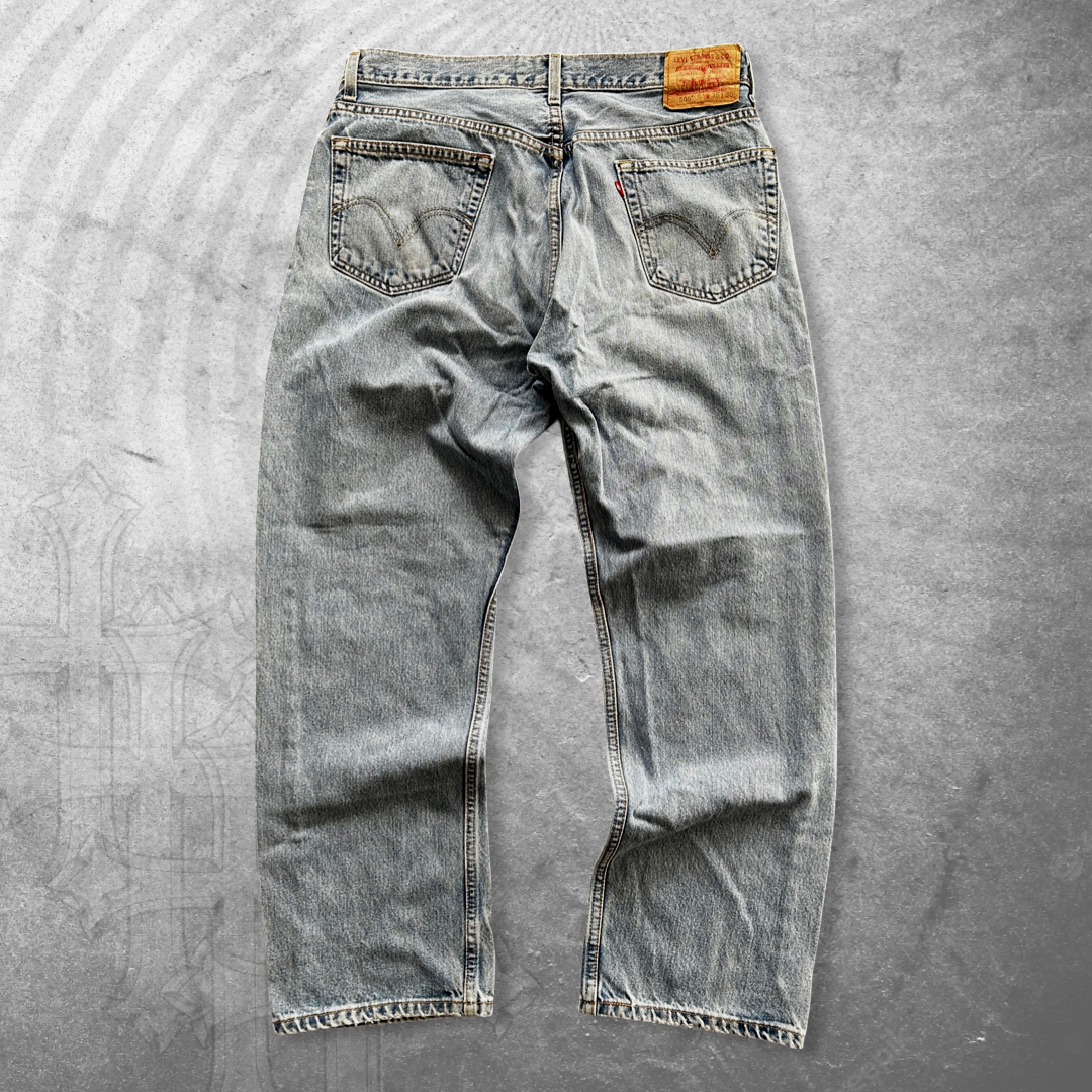 Faded Levi’s 505 Jeans 2000s (34x29)