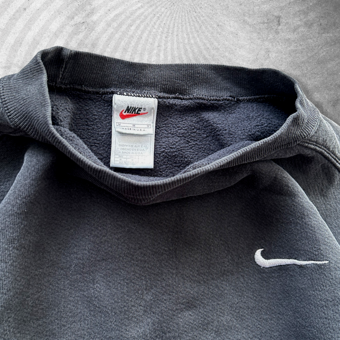 Boxy Black Nike Sweatshirt 1990s (XS/S)