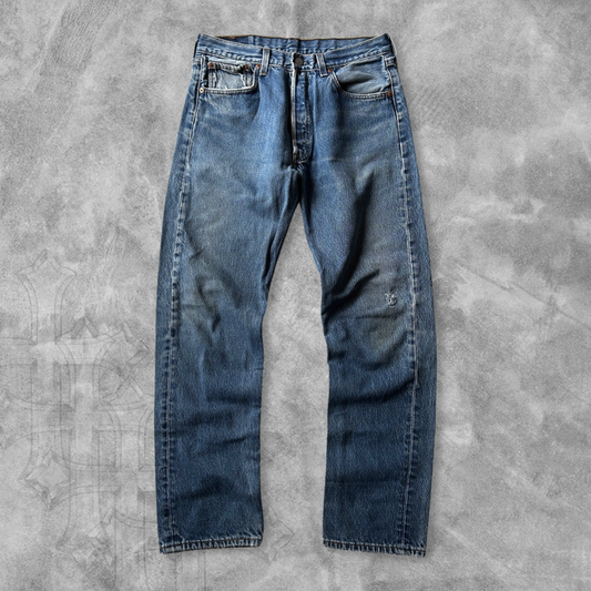 Distressed Levi’s 501xx Jeans 1990s (32x31)