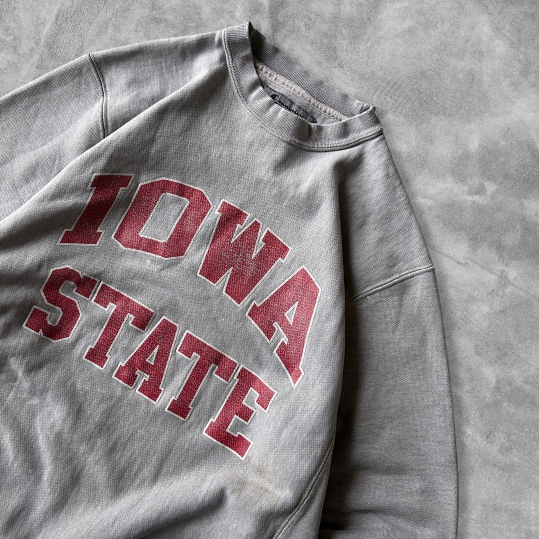 Distressed Grey Iowa State Champion Reverse Weave Sweatshirt 2000s (S)